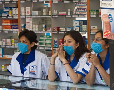 مصر تأخذ إقرارات بإخلاء المسئولية من الآثار الجانبية لمصل إنفلونزا الخنازير