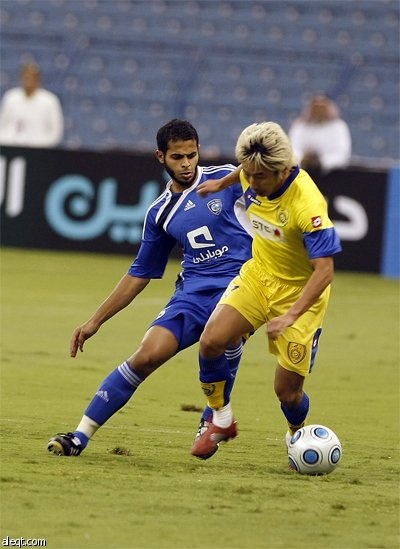 كاد فريق النصر لكرة القدم يعكر فرحة غريمه الهلال وجماهيره بـ "لقب نادي القرن الآسيوي"، عندما تعادلا بهدفين لمثلهما، أمس على ستاد