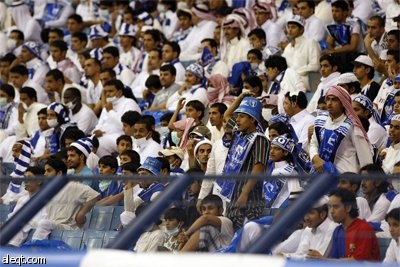 كاد فريق النصر لكرة القدم يعكر فرحة غريمه الهلال وجماهيره بـ "لقب نادي القرن الآسيوي"، عندما تعادلا بهدفين لمثلهما، أمس على ستاد