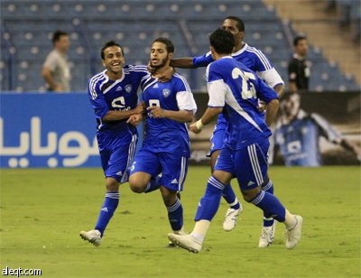 كاد فريق النصر لكرة القدم يعكر فرحة غريمه الهلال وجماهيره بـ "لقب نادي القرن الآسيوي"، عندما تعادلا بهدفين لمثلهما، أمس على ستاد