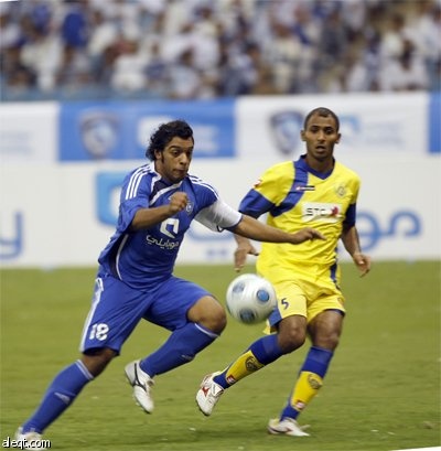كاد فريق النصر لكرة القدم يعكر فرحة غريمه الهلال وجماهيره بـ "لقب نادي القرن الآسيوي"، عندما تعادلا بهدفين لمثلهما، أمس على ستاد