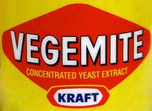 شركة كرافت العالمية للمواد الغذائية تغير اسم منتجها من  iSnack2 إلى Vegemite بناءا على رغبة الاستراليين والنيوزيلنديين.