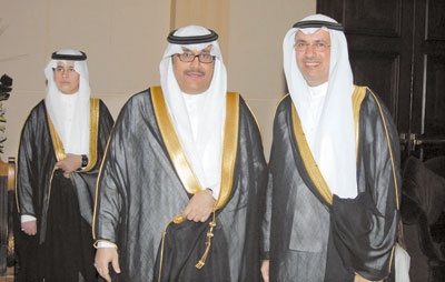 أسرتا الدرويش والسلطان تحتفلان بعبد الملك