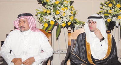 أسرتا الدرويش والسلطان تحتفلان بعبد الملك
