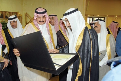 أمير الشرقية يشيد بالإنجاز الأمني في الكشف عن مخبأ الأسلحة