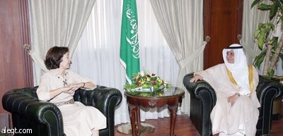 زينل يبحث مع إيدراك سبل تعزيز التعاون التجاري والصناعي بين المملكة وفرنسا