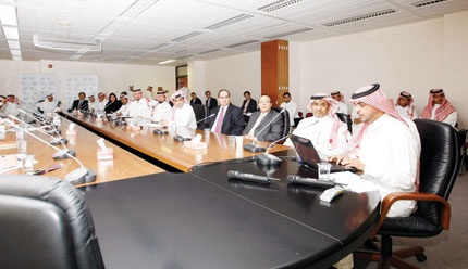 «العلوم والتقنية» و «إنتل» تطلقان مركز الشرق الأوسط لأبحاث كفاءة الطاقة