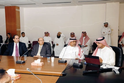 «العلوم والتقنية» و «إنتل» تطلقان مركز الشرق الأوسط لأبحاث كفاءة الطاقة