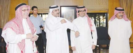 «الأبحاث والتسويق» تطعم منسوبيها بلقاح H1N1