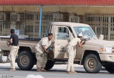 تبادل إطلاق نار عند نقطة تفتيش .. والقوات السعودية تشل حركة المتسللين