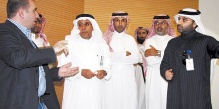 متابعة مستمرة لشبكة موبايلي من المركز الرئيس في الرياض.. والتمامي يثني على أداء فريق العمليات