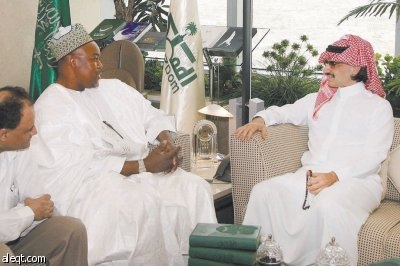 الوليد بن طلال يستقبل سفير بنين