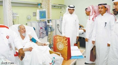 وفد من شباب الأعمال يعايدون مرضى مستشفى الملك خالد الجامعي
