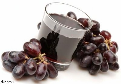 دراسة: عصير العنب الأحمر يقوي الذاكرة