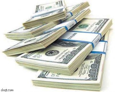 تقرير: الدولار يواصل جني الأرباح  بسبب النبرة التفاؤلية لـ «الاحتياطي الفيدرالي»