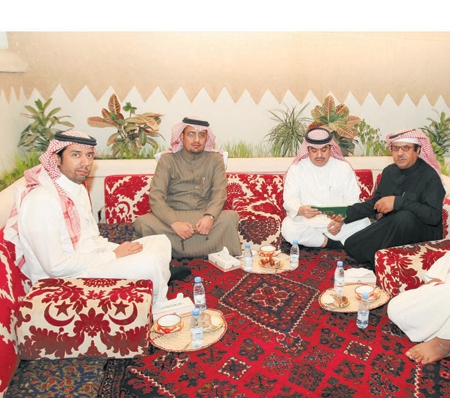 الإعلاميون يتبادلون الأفكار ويجدّدون علاقاتهم في اللقاء السنوي الخامس