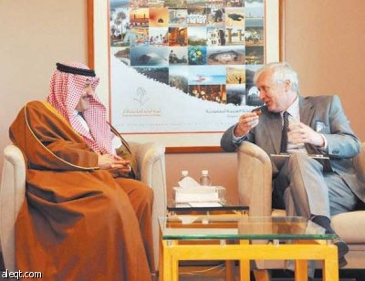 سلطان بن سلمان يبحث آفاق التعاون مع السفير الأيرلندي