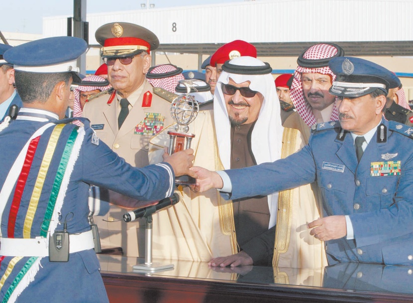 «التايفون» تظهر بحضور ولي العهد