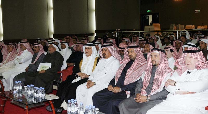 وزير الثقافة والإعلام يكرم البرامج الإذاعية الفائزة بجوائز عربية
