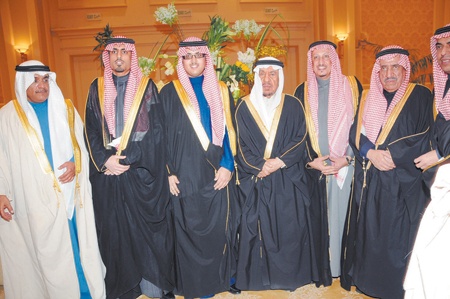 أسرتا العيسى والحماد يزفان «عبد الله»