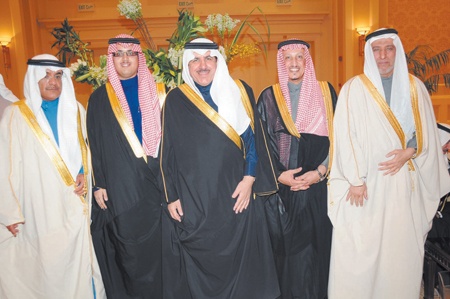 أسرتا العيسى والحماد يزفان «عبد الله»