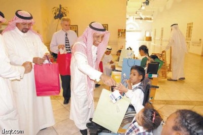 مركز الملك عبد الله لرعاية المعوقين يستقبل وفدا من «أرامكو»