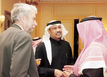 المجلس الاستشاري لجامعة الملك فهد يناقش الخطط العملية واستراتيجيات المجالين التعليمي والبحثي