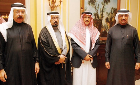 المجلس الاستشاري لجامعة الملك فهد يناقش الخطط العملية واستراتيجيات المجالين التعليمي والبحثي
