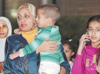 الشرطة تتعقب شخصا زعم وجود قنبلة في برج المملكة