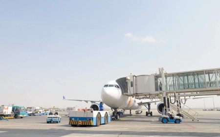 «الطيران المدني»: بدء تطبيق لائحة خدمات المناولة الأرضية في المطارات الداخلية