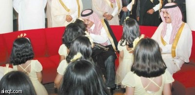 الأمير محمد بن فهد يحرص على توفير فرص نجاح المشروعات التي تخدم المرأة
