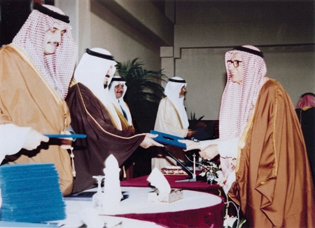 لو نعدد إنجازات أمير الشرقية الماضية لاحتجنا إلى مجلدات .. والحاضر منها يشاهده الجميع