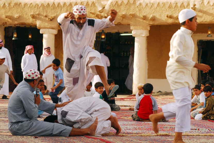 سوق المجلس في محافظة المذنب