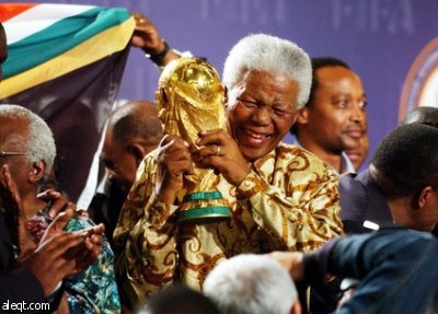 إستفتاء الإقتصادية الإلكترونية: من الأحق بكأس العالم 2010 في جنوب إفريقيا؟