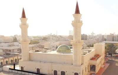 الشيخ المنصري: نطبق نظاما صارما للمحافظة على نظافة دورات مياه جامع الكوثر