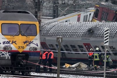 مقتل 20 شخص آثر تصادم قطارين في بلجيكا