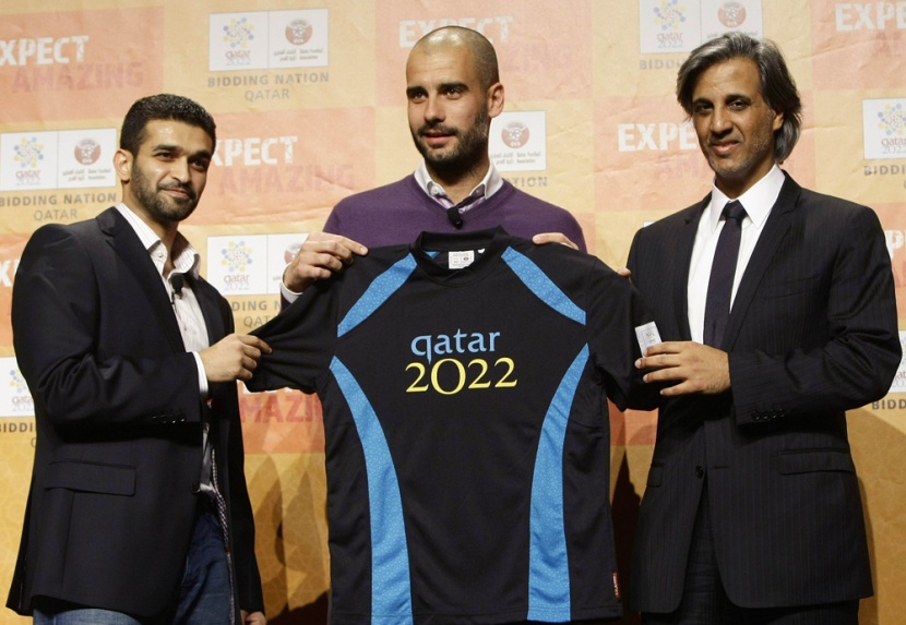 بيب جوارديولا مدرب نادي برشلونة يعلن دعمه رسمياً لحملة قطر 2022 لاستضافة كأس العالم لأول مرة في الشرق الأوسط.