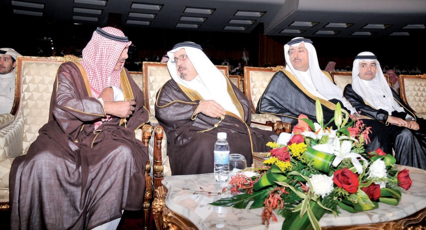 «التعليم العالي» تهدي 3 طلاب  حضور مؤتمرين علميين دوليين على نفقتها