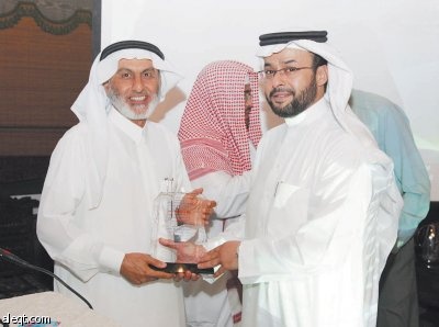 منتدى: «المصرفية الإيجابية» تحد من هجرة ودائع البنوك للخارج