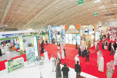 معارض ومؤتمرات الرياض .. متنفس العائلات تحت مظلة العلم والثقافة