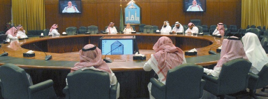 قوى السوق جعلت التعددية الفقهية نقمة وأذية