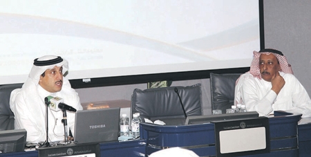 نمو ظاهرة البطاقات الائتمانية يتطلب إعادة الهيكلة وتقنين الاستخدام