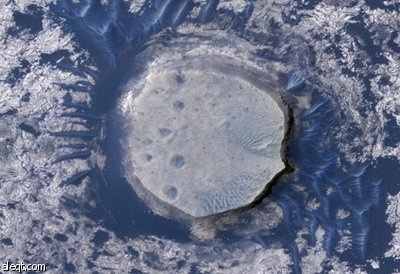دراسات تكشف أدلة جديدة على وجود مياه في القمر والمريخ
