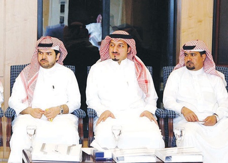 "الرخصة الشاملة" للاتصالات توجه عالمي.. ولا فرق بين المشغلين في المملكة