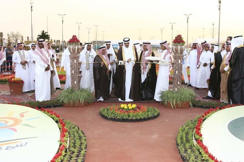 أمين منطقة الرياض يفتتح مهرجان ربيع الرياض حدائق وزهور