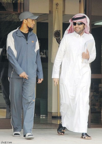 الكويكبي يحتج ويكشف المستور: منشط غالي ضعف «منشطي»