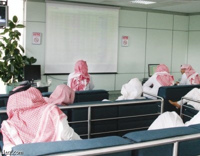 مؤشر الأسهم السعودية يفقد 152 نقطة في أولى جلسات الأسبوع