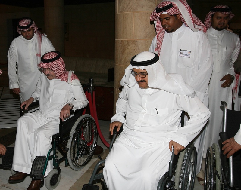 الأمير سلمان بن عبدالعزيز يعلن عن أول مدينة صديقة للمعاق على مستوى المملكة