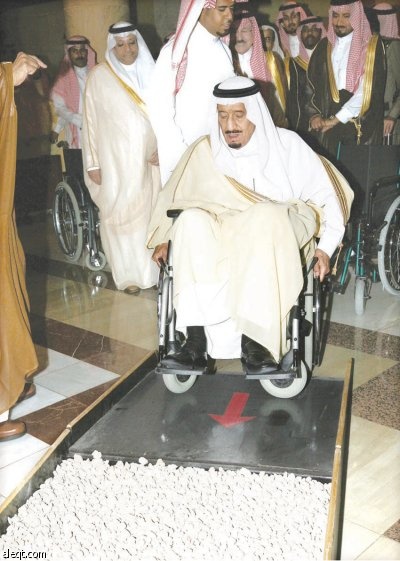 الأمير سلمان يعلن الرياض أول مدينة سعودية «صديقة للمعوقين»