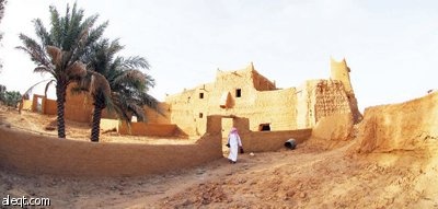 إعادة ترميم «المشقوق» أقدم قصور القصيم والمبني قبل 500  عام